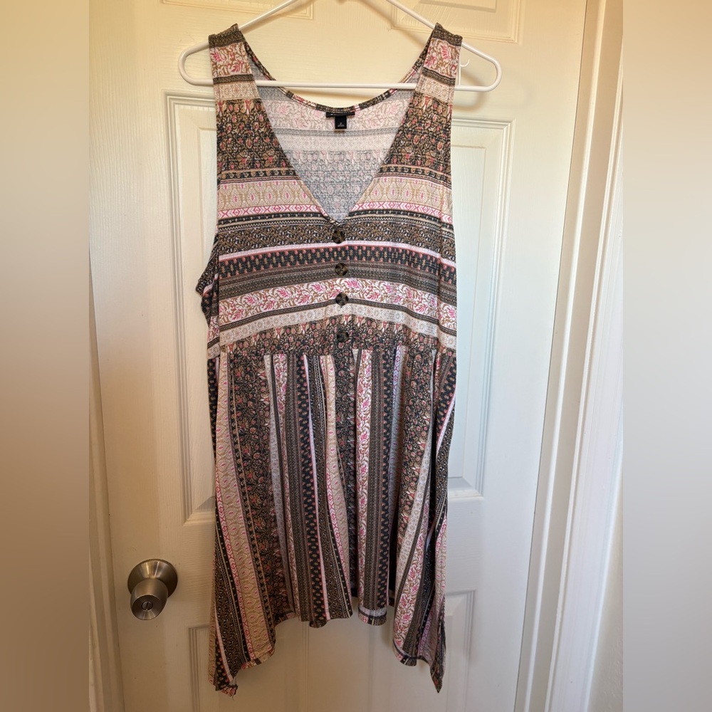 Torrid size 2 Bohemian Striped Patterned Sharkbite Tunic top